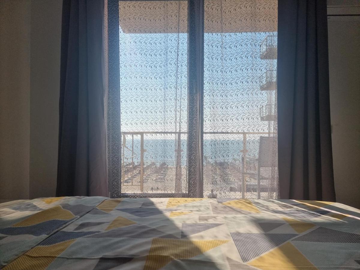 Beach Residence 18 Mamaia Nord Năvodari Eksteriør billede
